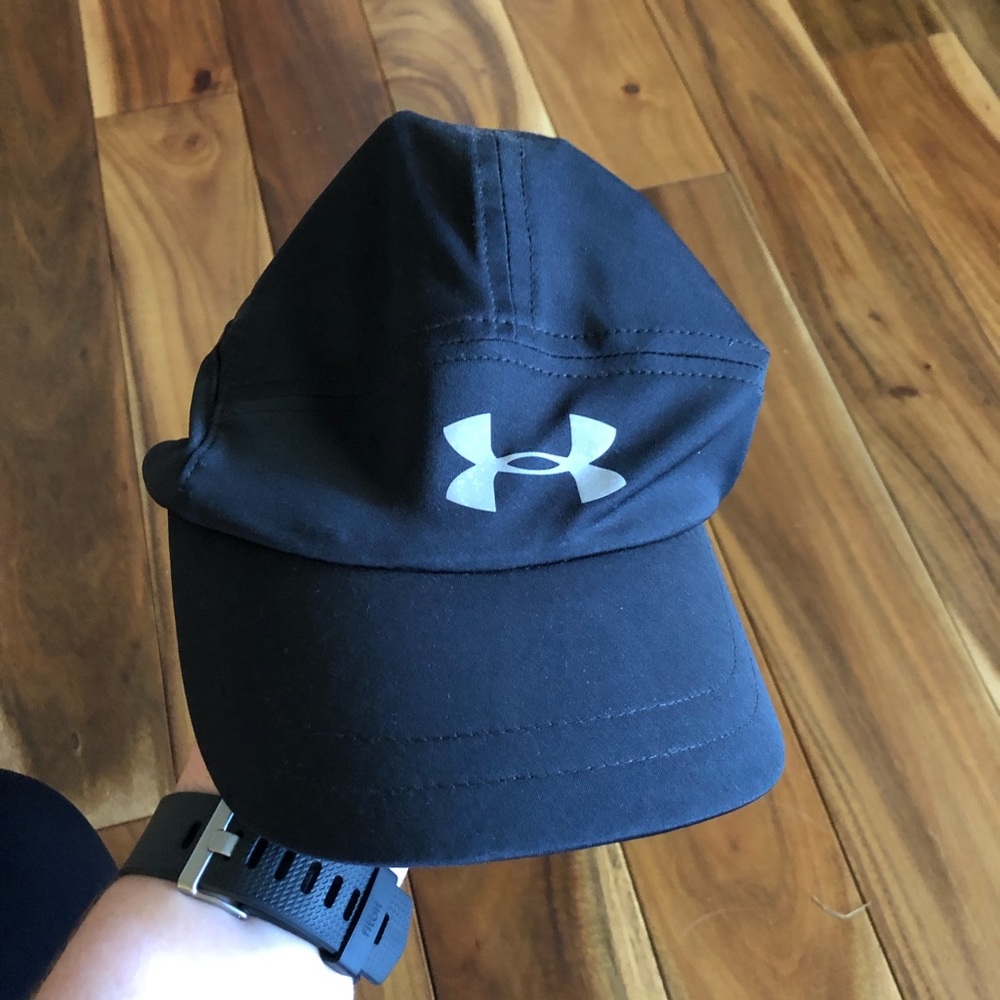 WORN ONCE 🖤 Under Armour Running Hat